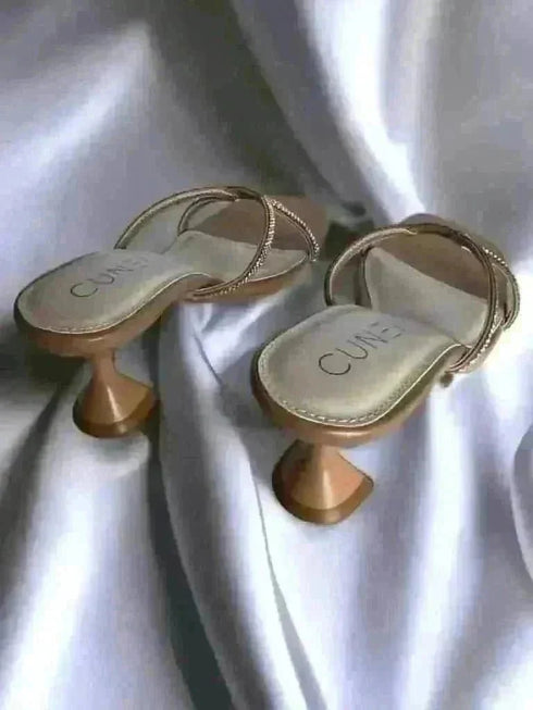 Elegant Tuscan Tan Heels - cunei